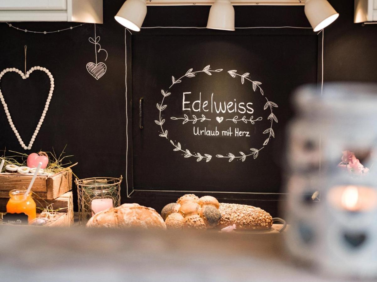 Pension Edelweiss เซิลล์ ภายนอก รูปภาพ