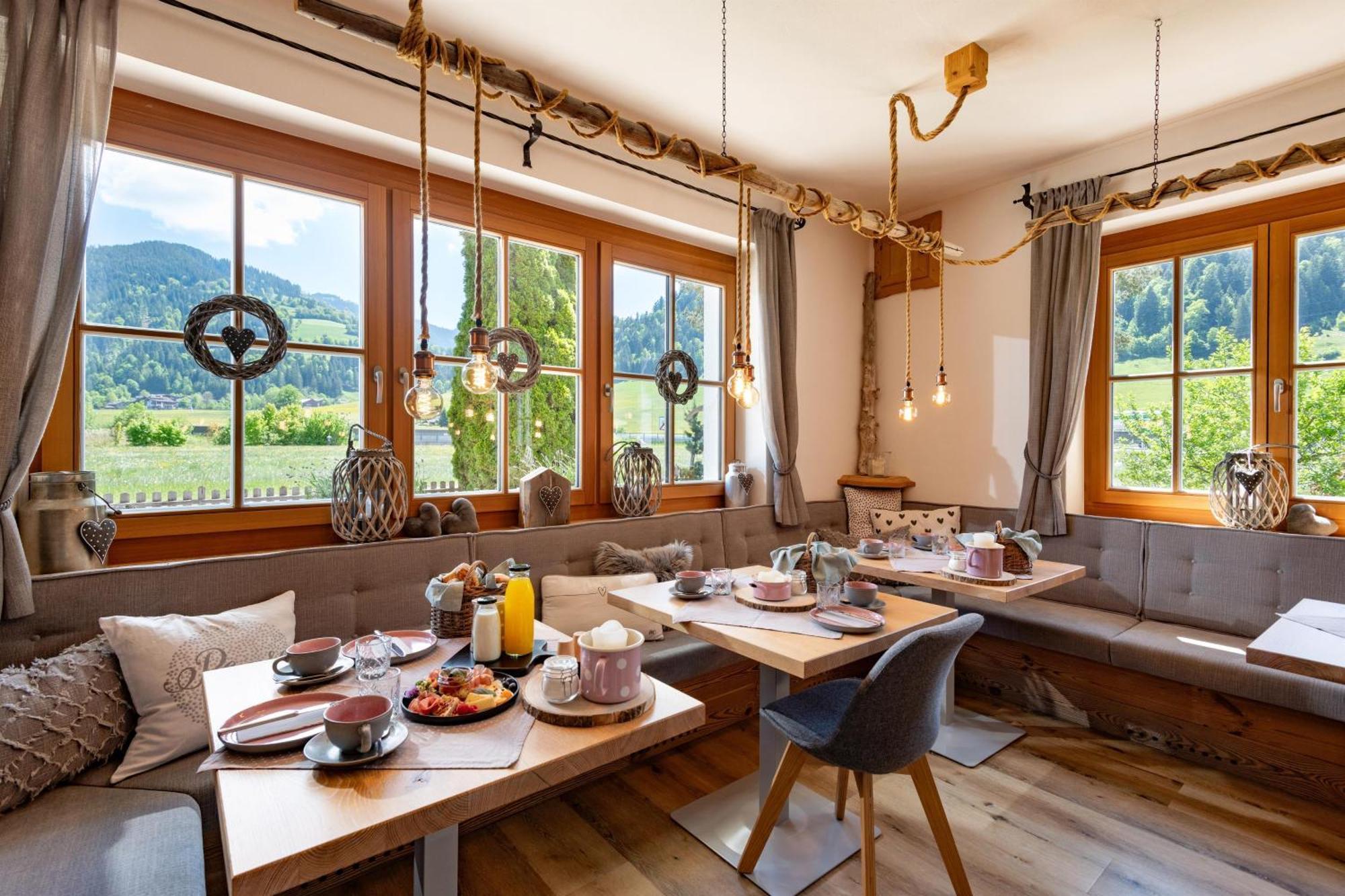 Pension Edelweiss เซิลล์ ภายนอก รูปภาพ